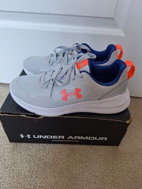 Women's Under Armour Grey Coral Blue Lightweight Sneaker Running Shoes 9